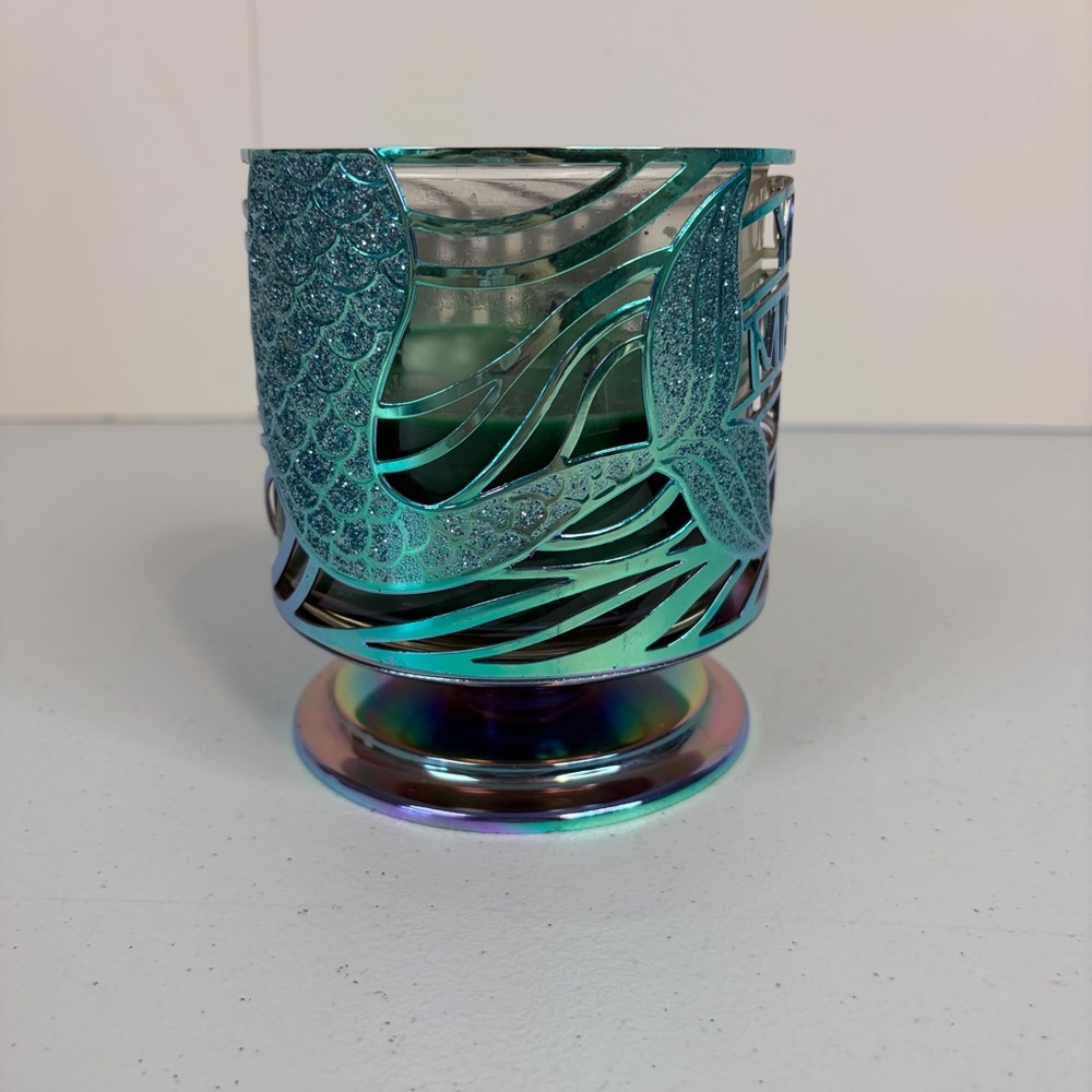 Bath & Body Works You’ve Mermaid My Day Pedestal 3 Wick Candle Holder Iridescent - Picture 3 of 7